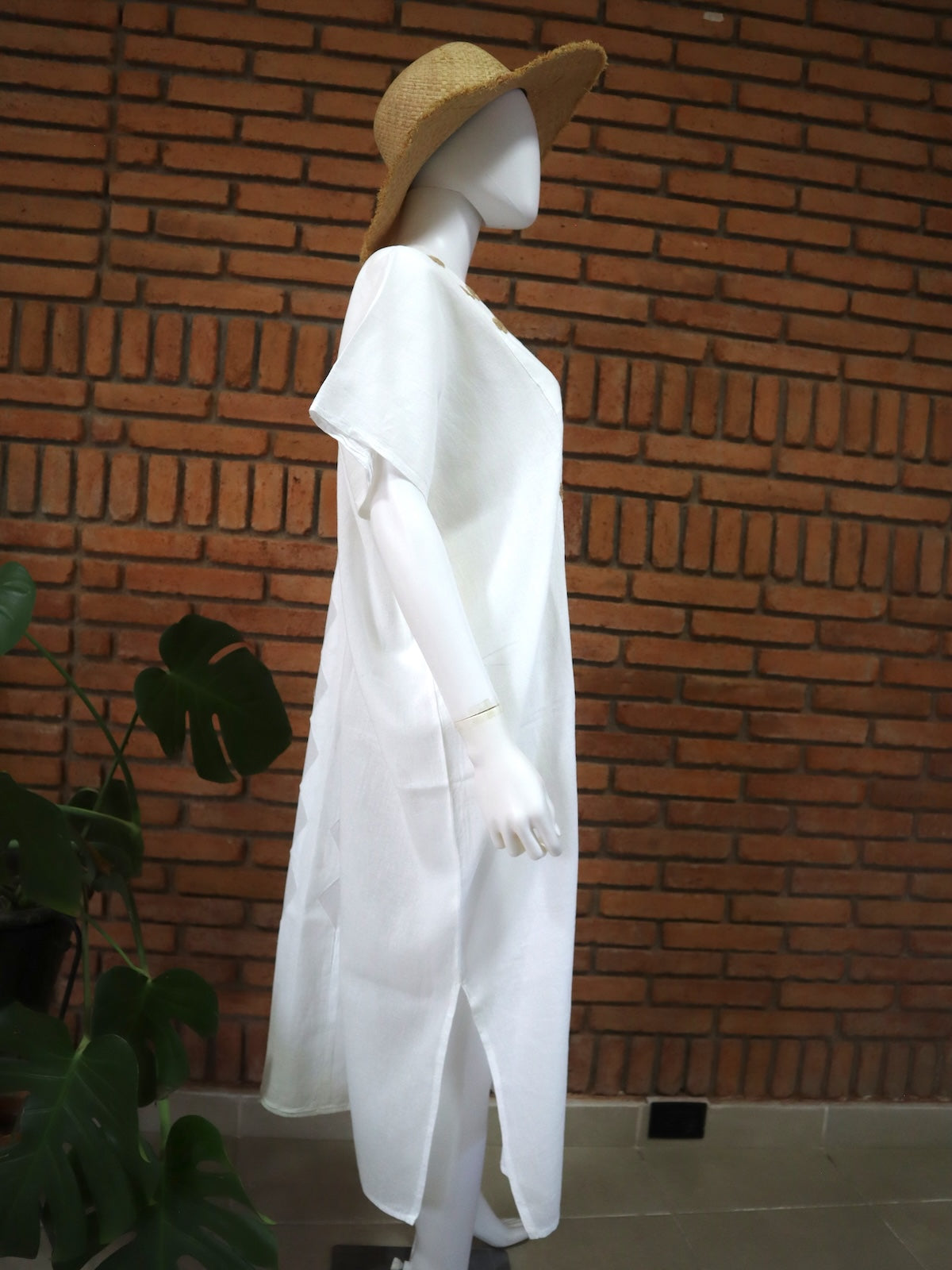 Vestido/Huipil Flores Bordado a Mano Unitalla