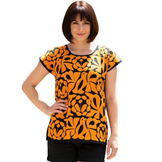 Blusas Bordada a Mano Negro con Naranja Mod. Jalapa Unitalla.