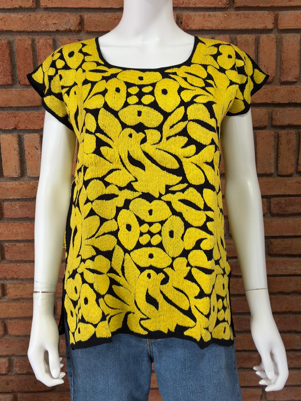 Blusa Bordada a Mano Mod. Jalapa Unitalla Amarillo.