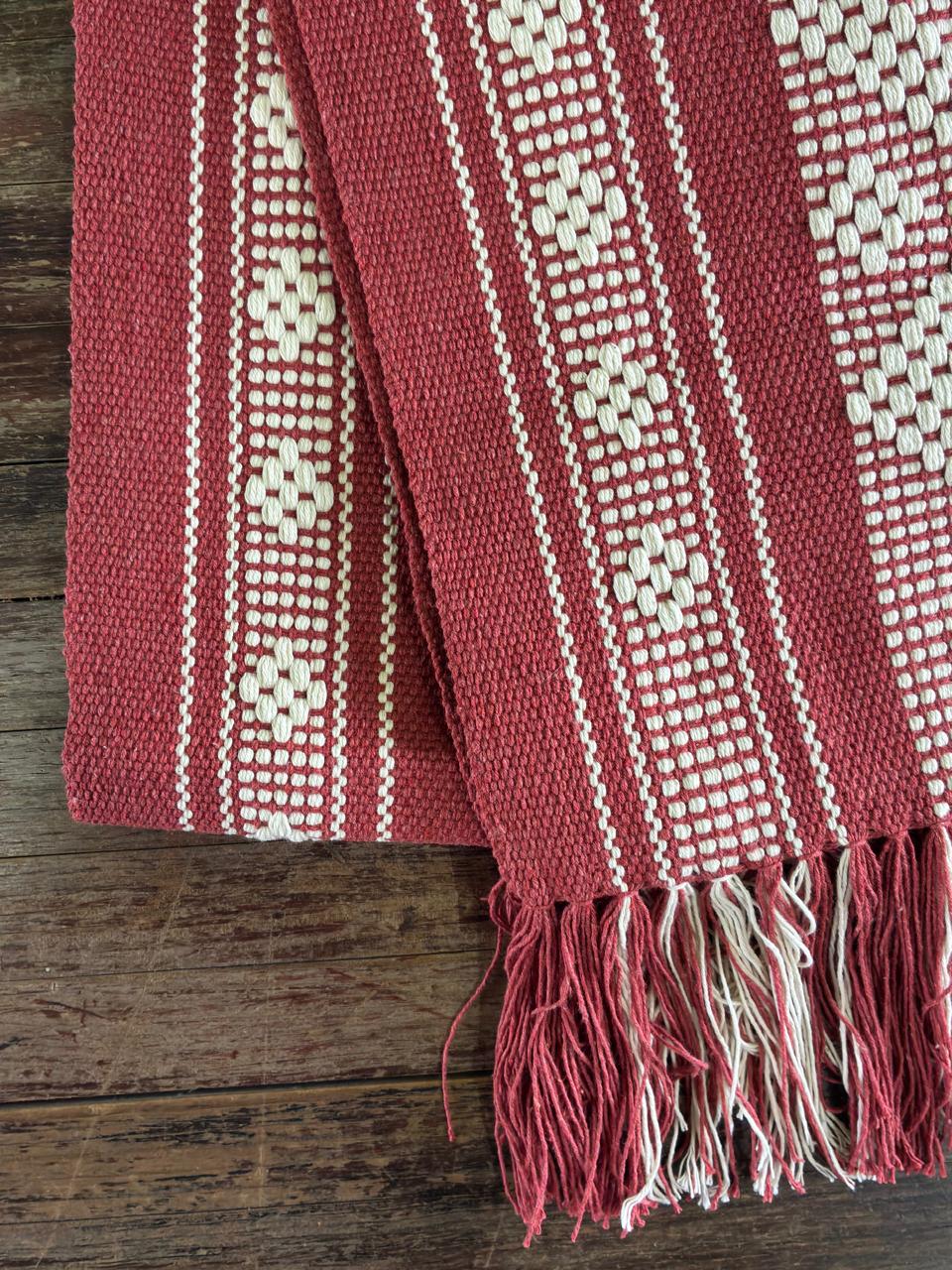CAMINO DE MESA Shedron con Beige Hecho en Telar de Cintura.